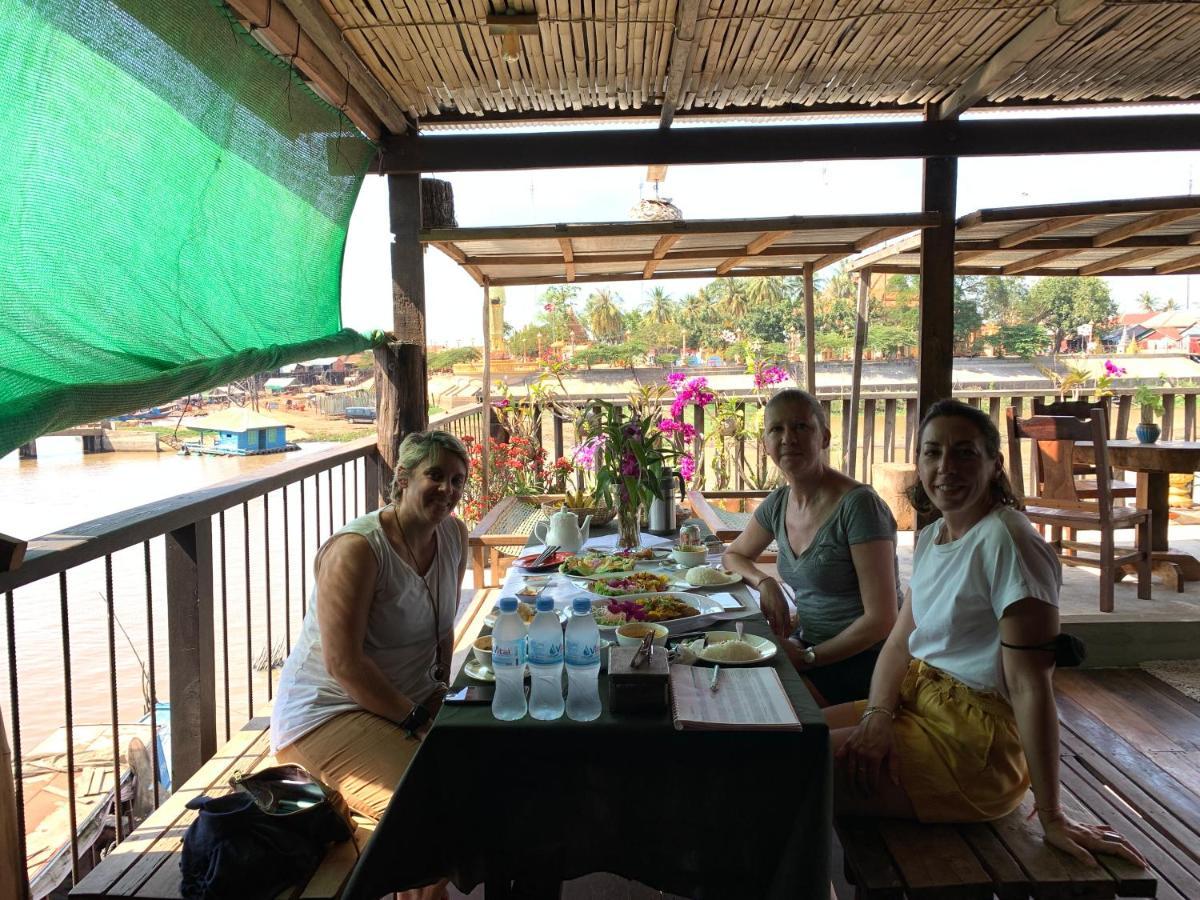 St 63 Home Stay & Tour Kampong Khleang Extérieur photo